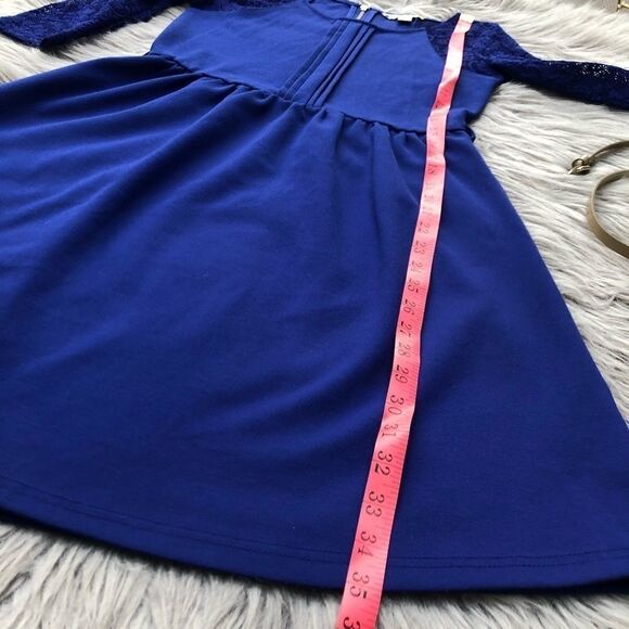 𝅺yumi Blue Lace Arm Dress with Belt - Picture 7 of 9